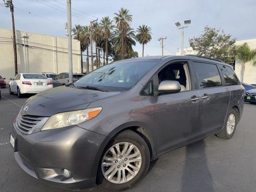 2015 Toyota Sienna XLE Premium