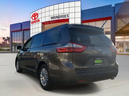 2015 Toyota Sienna XLE Premium