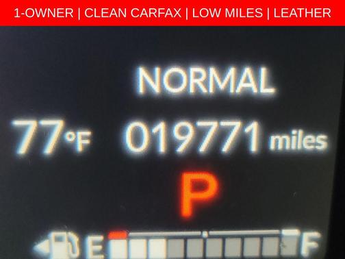 Platinum White Pearl 2023 Honda Pilot 2WD EX-L 8 Passenger