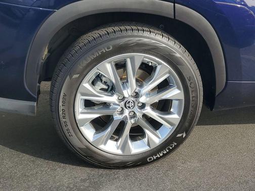 2022 Toyota Highlander Limited