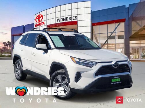 2022 Toyota RAV4 XLE