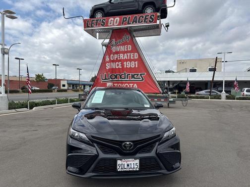 2023 Toyota Camry SE