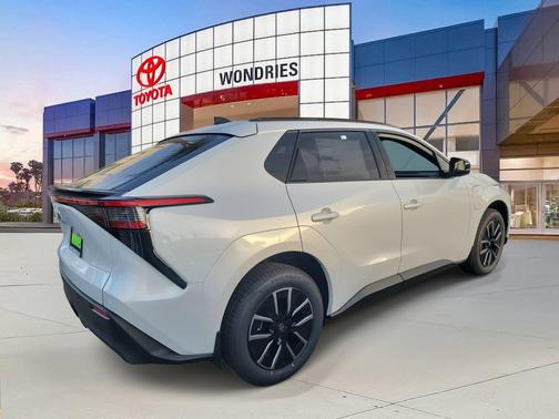 2026 Toyota bZ XLE Plus