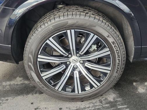 2024 Volvo XC90 B5 Plus Bright Theme
