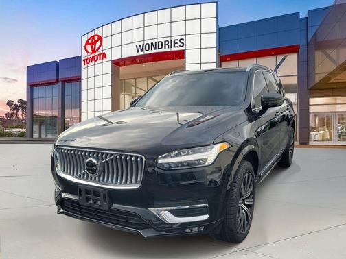 2024 Volvo XC90 B5 Plus Bright Theme