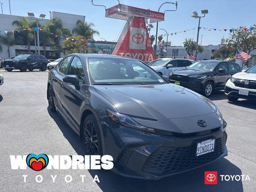 Underground 2025 Toyota Camry SE