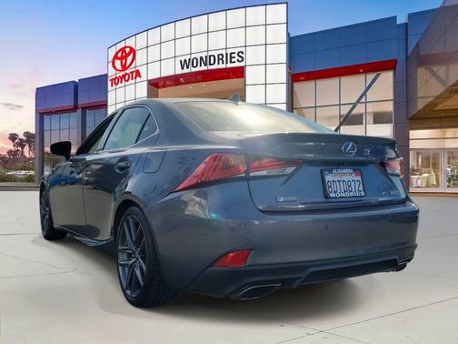 2018 Lexus IS 300 Base