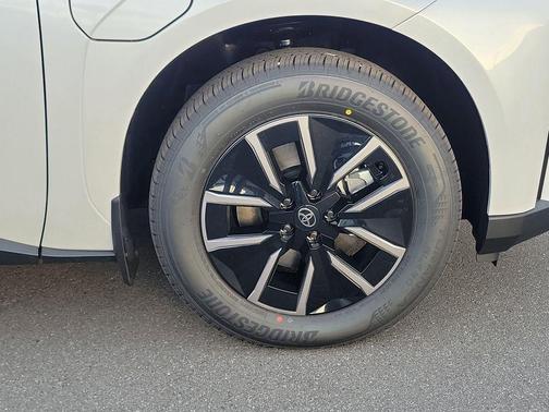 2026 Toyota bZ XLE Plus