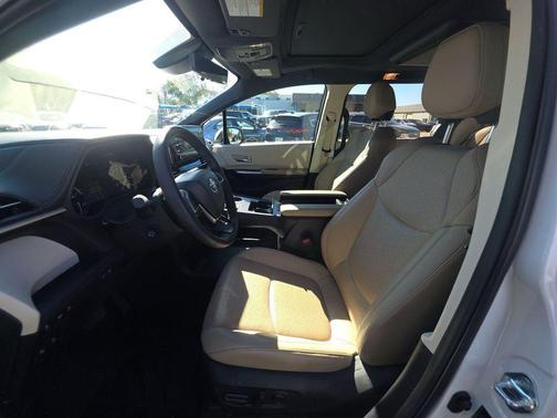 2024 Toyota Sienna Limited