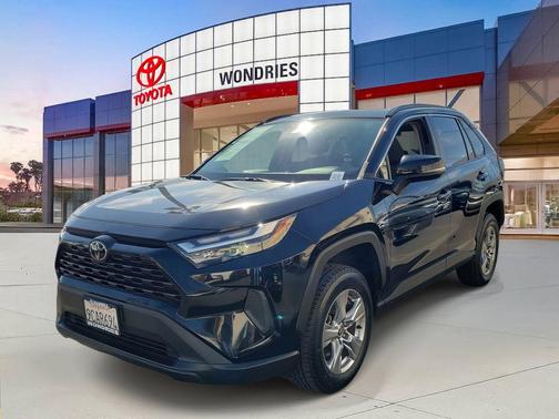 2022 Toyota RAV4 XLE