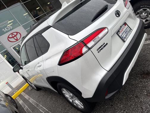 2022 Toyota Corolla Cross LE