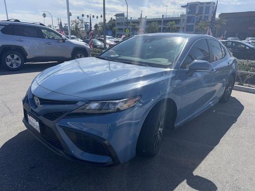 2023 Toyota Camry SE