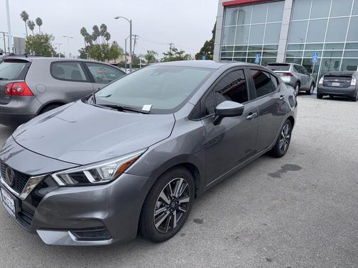 2021 Nissan Versa 1.6 SV