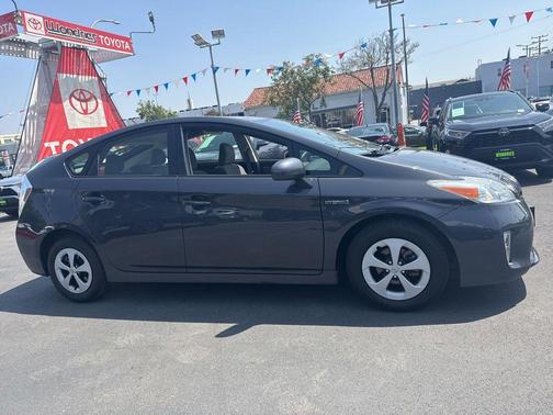 Gray 2015 Toyota Prius Two