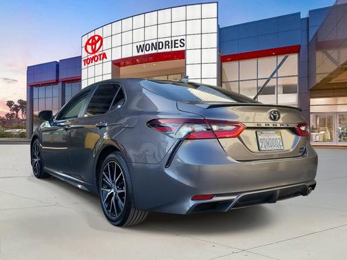 2023 Toyota Camry SE