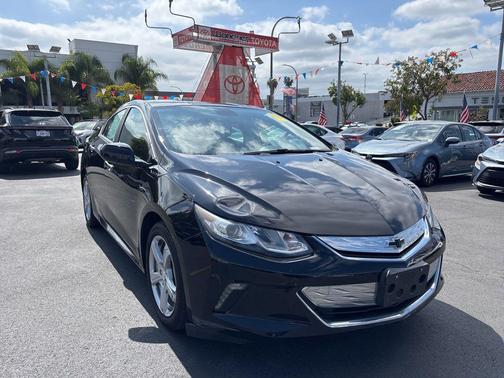 Mosaic Black Metallic 2019 Chevrolet Volt LT
