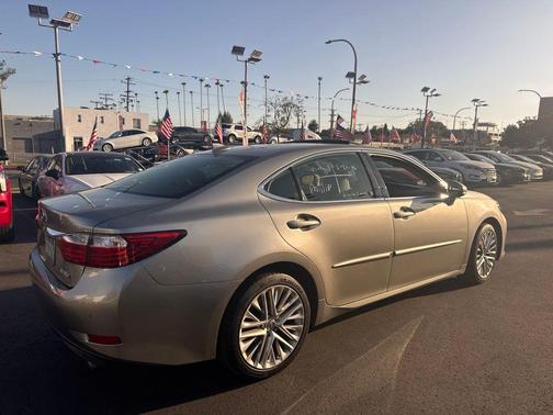 Gray 2015 Lexus ES 350 Base