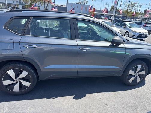 Platinum Gray Metallic 2025 Volkswagen Taos 1.5T S