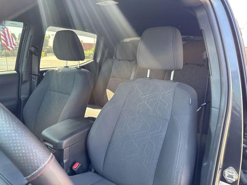 2019 Toyota Tacoma TRD Sport