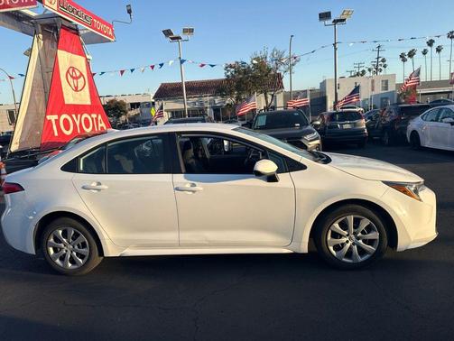Ice 2024 Toyota Corolla LE