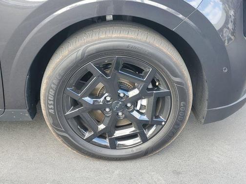 2025 Kia Carnival Hybrid SX