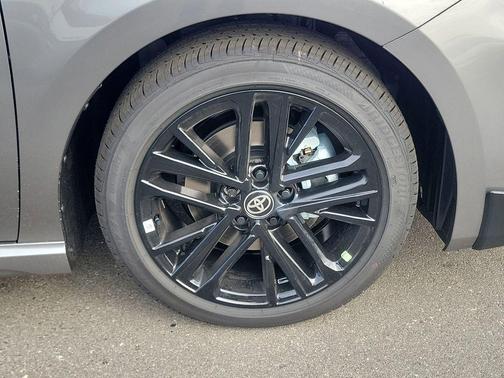 Heavy Metallic 2026 Toyota Camry SE