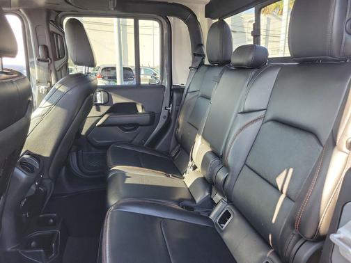 2021 Jeep Gladiator Mojave 4X4