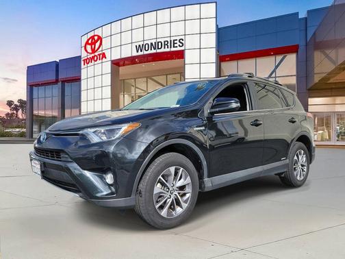 2017 Toyota RAV4 Hybrid XLE