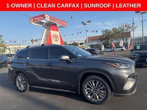 Magnetic Gray Metallic 2024 Toyota Highlander Hybrid Platinum