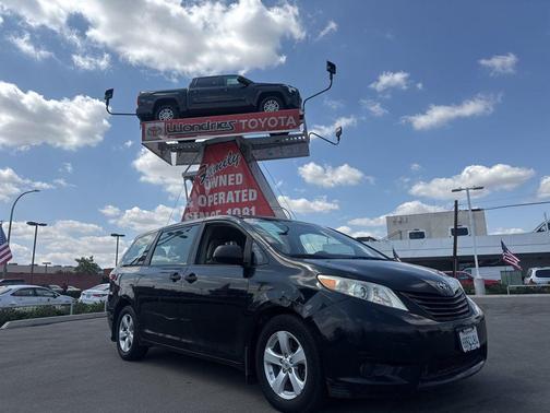2017 Toyota Sienna SE