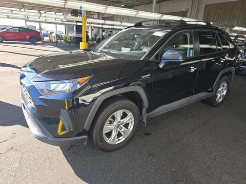 2020 Toyota RAV4 Hybrid LE