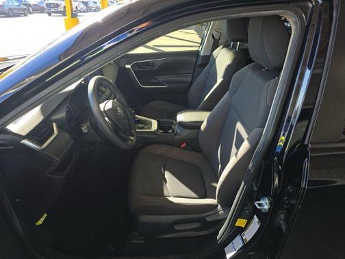 2020 Toyota RAV4 Hybrid LE