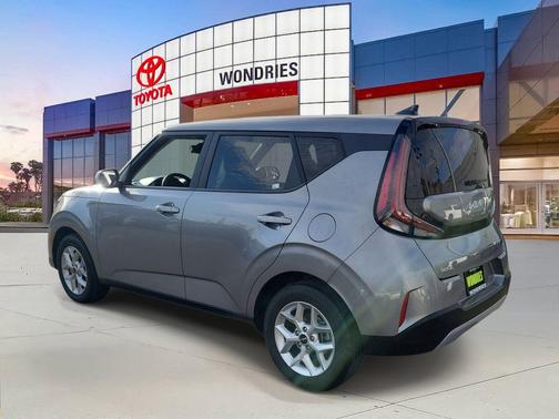 Steel Gray 2023 Kia Soul LX