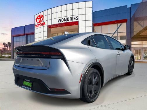 2024 Toyota Prius LE