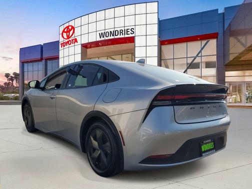 2024 Toyota Prius LE