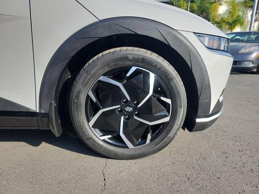 2022 Hyundai IONIQ 5 SE
