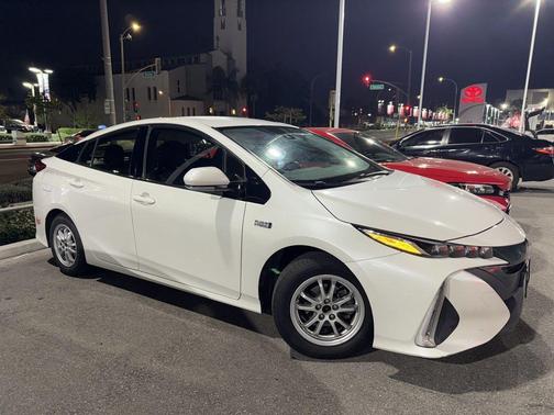 2017 Toyota Prius Prime Plus