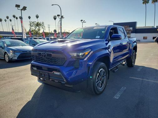 2025 Toyota Tacoma TRD Sport
