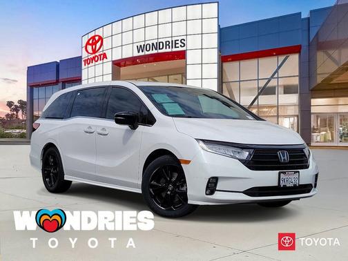 Platinum White Pearl 2024 Honda Odyssey Sport