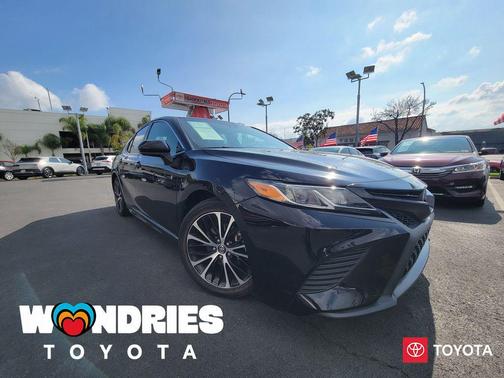 2018 Toyota Camry SE