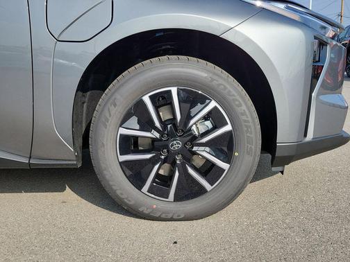 2026 Toyota bZ XLE Plus