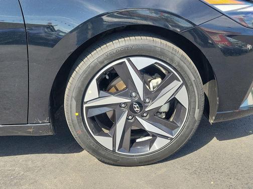 2023 Hyundai ELANTRA HEV Limited