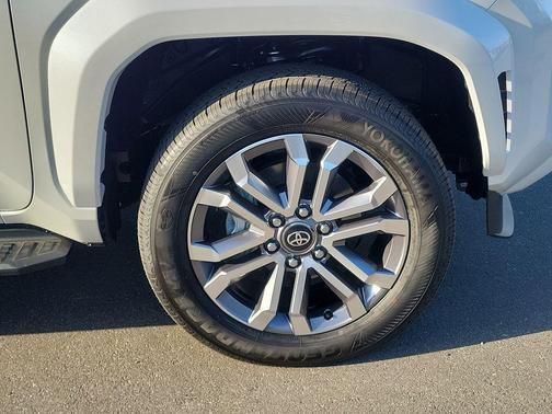 Wind Chill Pearl 2026 Toyota 4Runner Limited