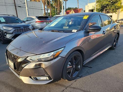 Gun Metallic/Super Black 2023 Nissan Sentra SR