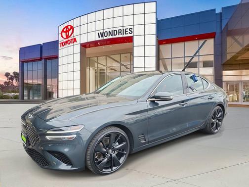 2023 Genesis G70 2.0T RWD