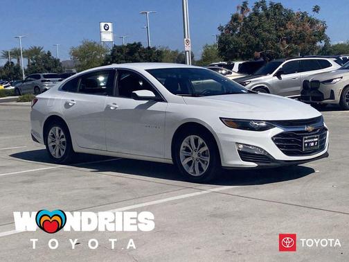 2022 Chevrolet Malibu FWD LT