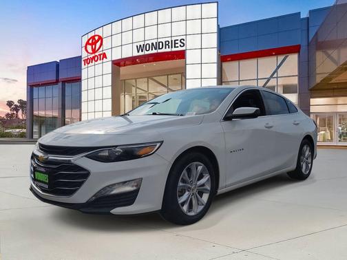 2022 Chevrolet Malibu FWD LT