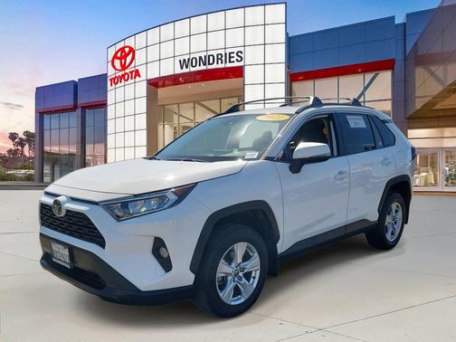 2021 Toyota RAV4 XLE