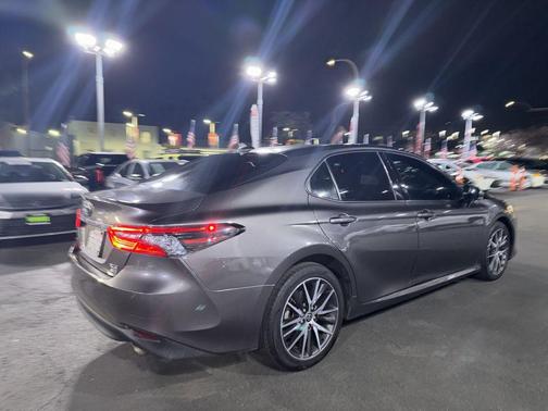 2021 Toyota Camry XLE