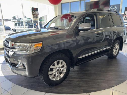 2019 Toyota Land Cruiser Base